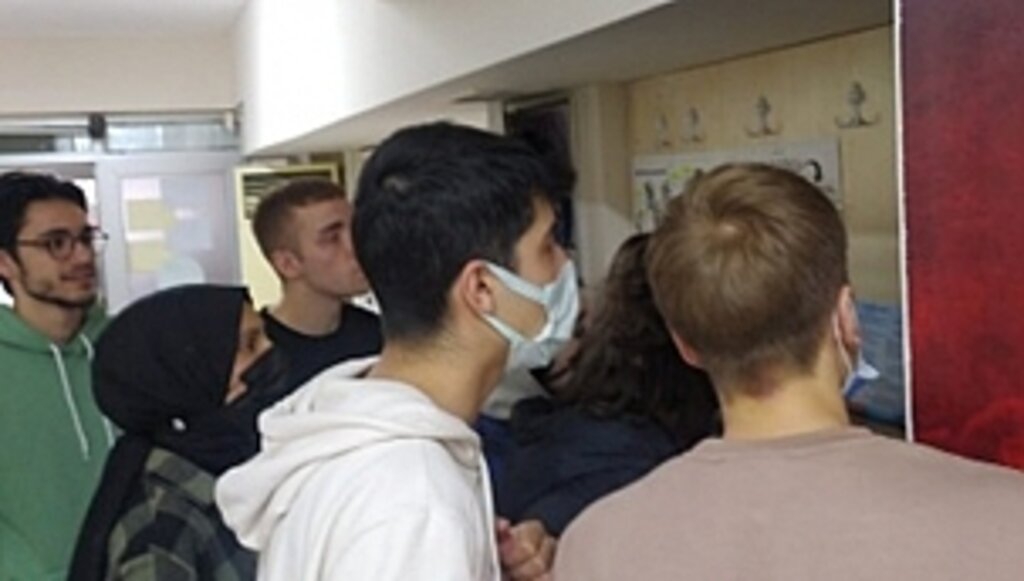 İLKEM'de "Askıda Soru" Uygulaması Öğrencilerden Tam Not Aldı