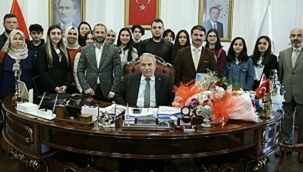 Öğrencilerimizden Tek İsteğimiz Sunulan İmkânları Fırsata Çevirmeleri