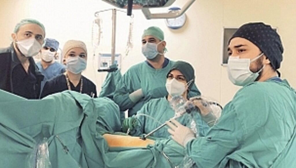 OMÜ Tıp Başarılı Kapalı Ameliyatlarla Dikkat Çekiyor