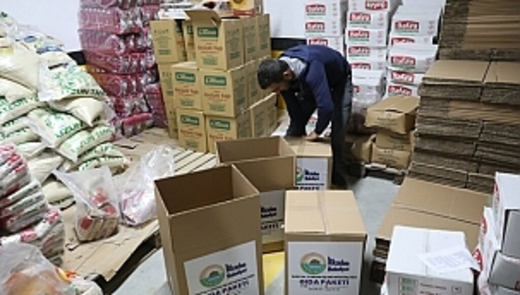 5 Bin Ailenin Sofralarına Aş Olan Yardımlar Devam Ediyor