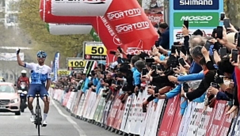 57. Cumhurbaşkanlığı Türkiye Bisiklet Turu'nda Turkuaz Mayo Değişti