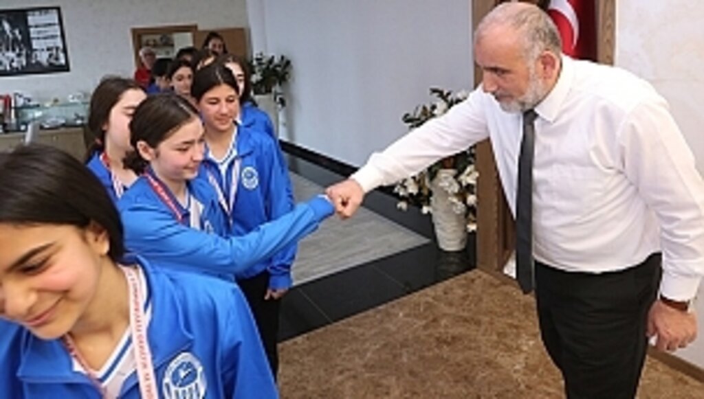 Canik'in Kızları Galatasaray'ı Mağlup Etti