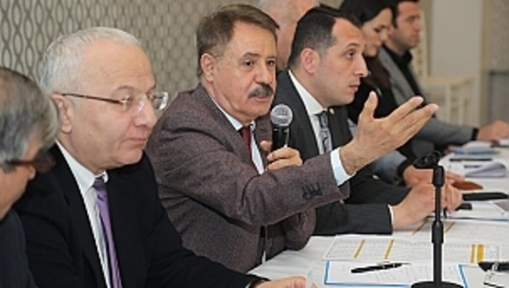 Dayanışmayla Bu Yükün Altından Çıkarız