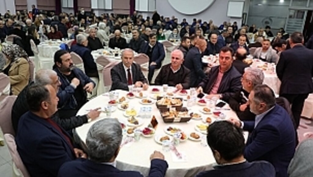 İlkadım Belediyesi Çalışanları İftar Sofrasında Buluştu