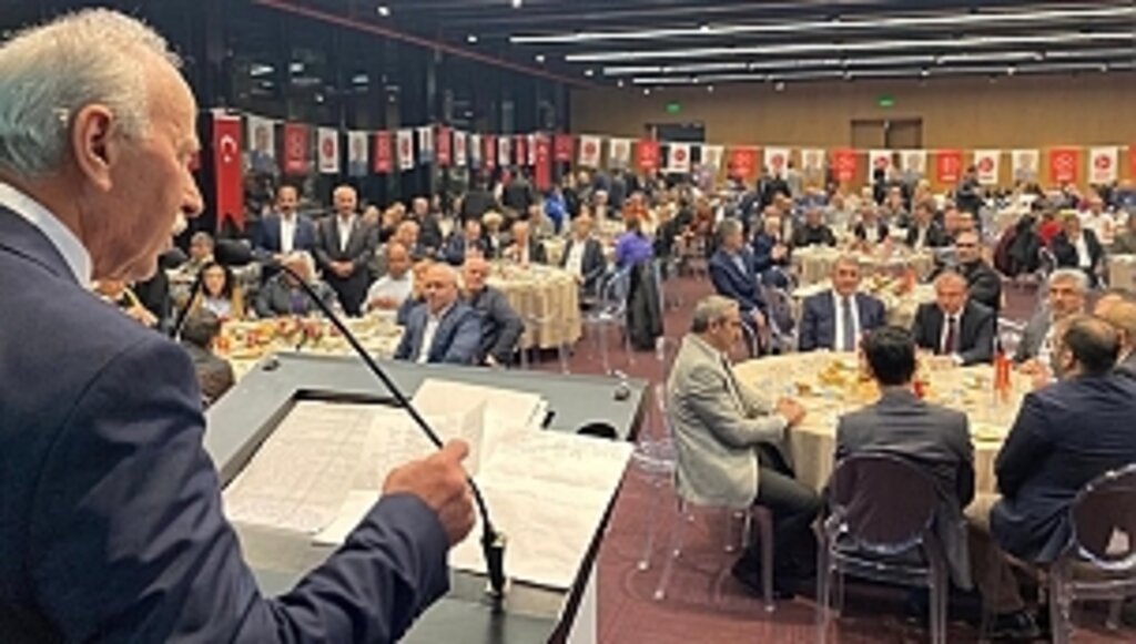 MHP Samsun İl Teşkilatı'nın düzenlediği iftara yoğun ilgi