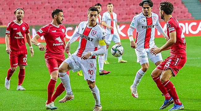 Samsunspor 90+3'de Güldü 2-1