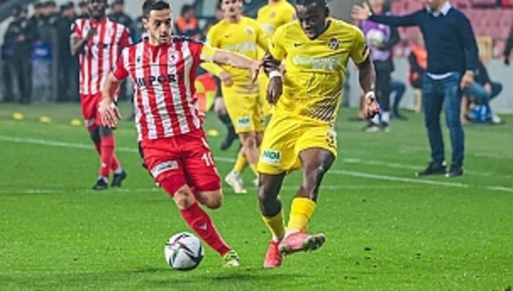 Süper Lig Bi Dahaki Bahara Kaldı 2-2