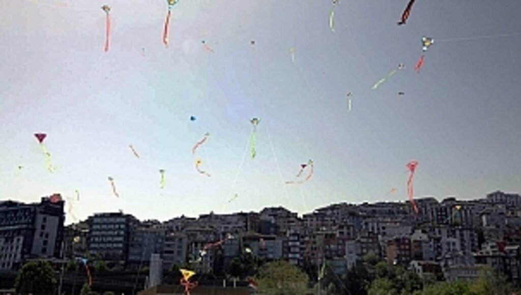 Uçurtma Şenliğinde 4 Bin Uçurtma Havalandı