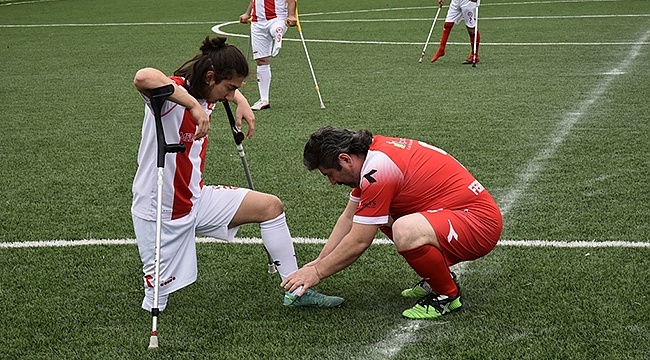 Ampute Takımı'ndan OMÜ'de Gösteri Maçı