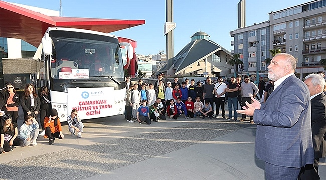 Başkan Sandıkçı Öğrencileri Çanakkale'ye Uğurladı