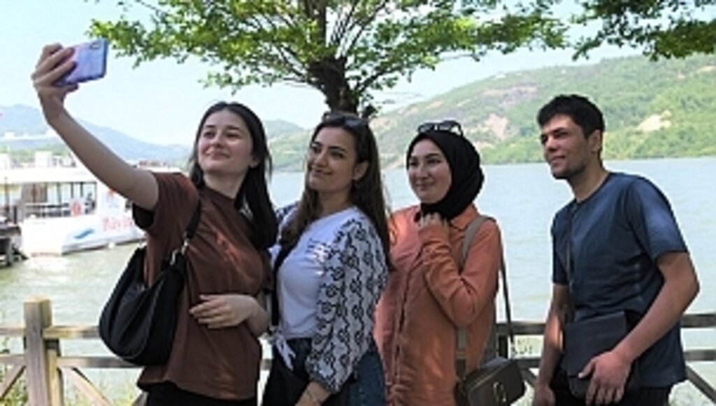 Büyükşehir'den Üniversite Öğrencilerine Ayvacık Gezisi