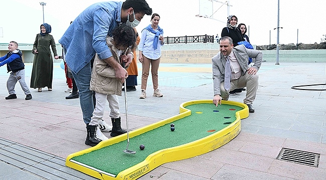 Büyükşehir Onları da Kucakladı 