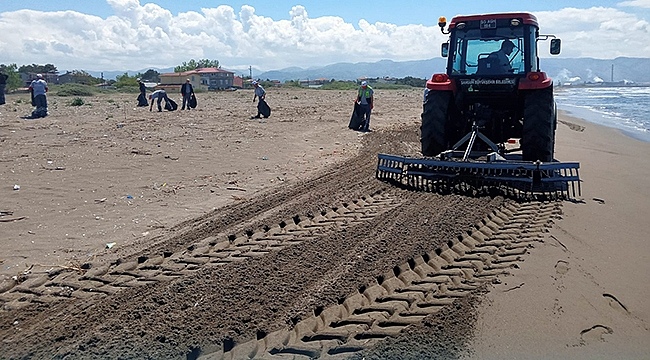 Büyükşehir, Sahillerden Kilolarca Atığı Temizledi