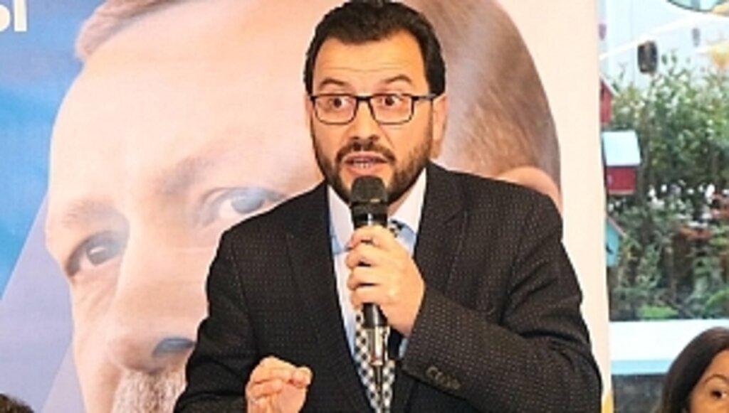 İlkadım Belediyesindeki Sorun Yönetilememe ve Ekip Sorunudur