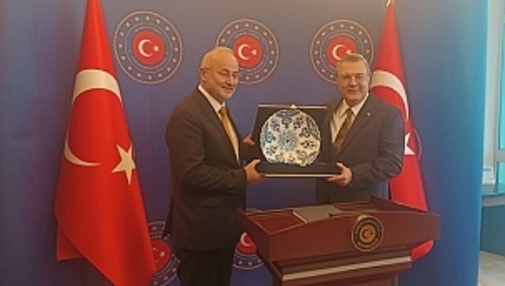 Rektör Ünal'dan Türkiye'nin Tiran Büyükelçiliğine Nezaket Ziyareti