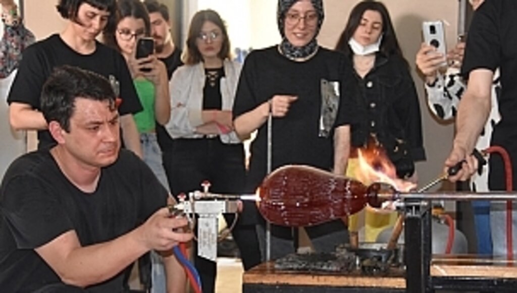 Sanatsal Cam Çalıştayı Sanatseverlerden Büyük Beğeni Topladı
