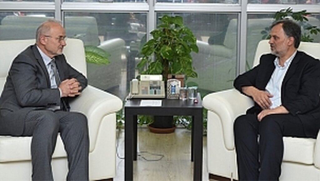 Türk Kızılay Genel Müdürü Altan'dan Rektör Ünal'a Ziyaret