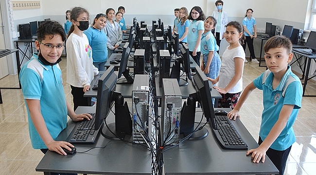 YEDAŞ'tan, Öğrencilere Karne Hediyesi