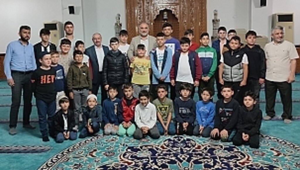 Başkan Sandıkçı Çocuklarla Sabah Namazında Buluştu