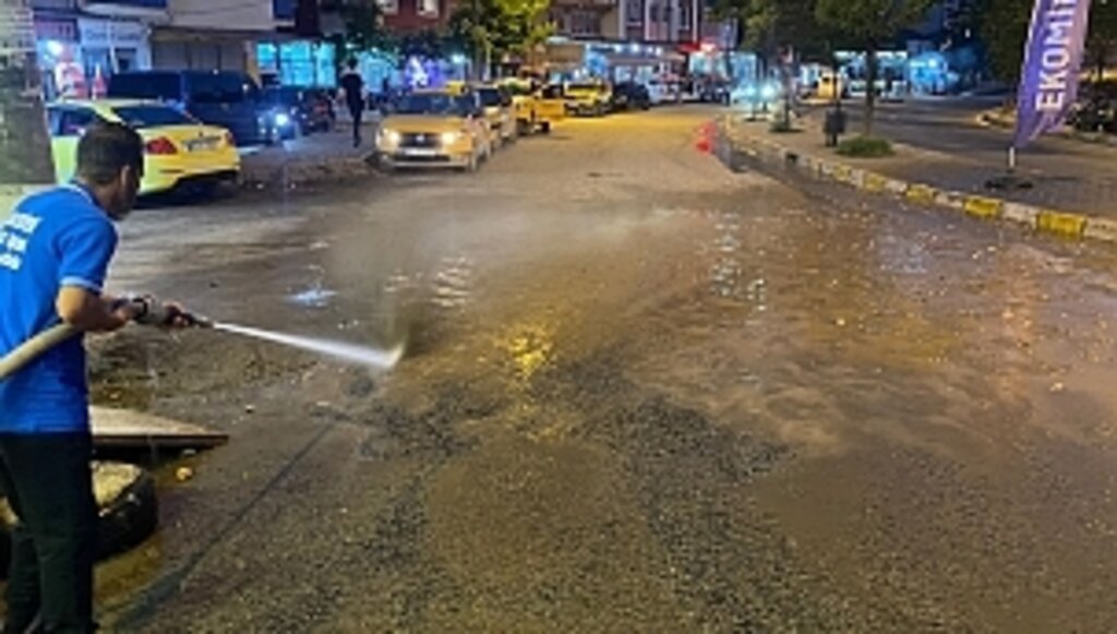 Selin Getirdiği Harfiyat Birikintileri Temizleniyor