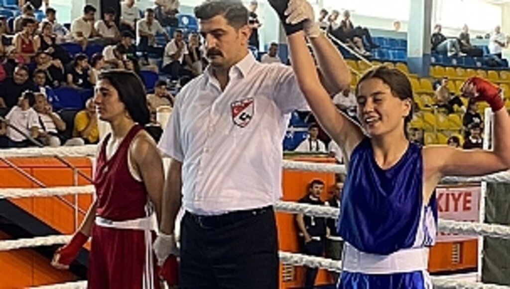 Canikli Sporcu Finale Yükseldi