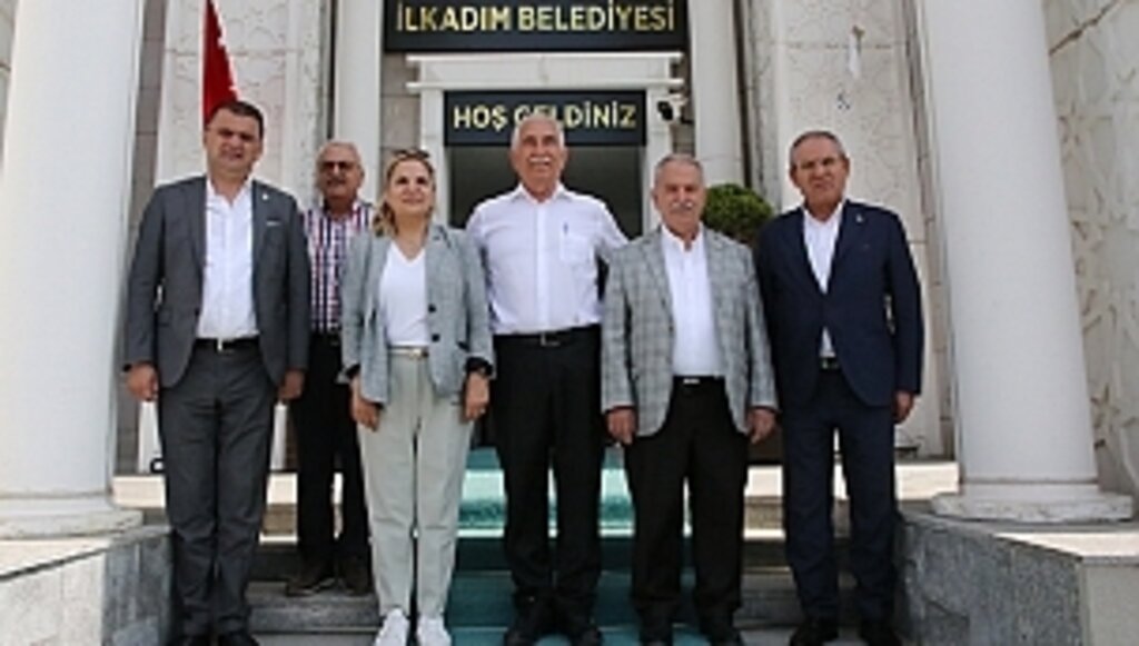 CHP'li Milletvekillerinden İlkadım'a Çıkarma
