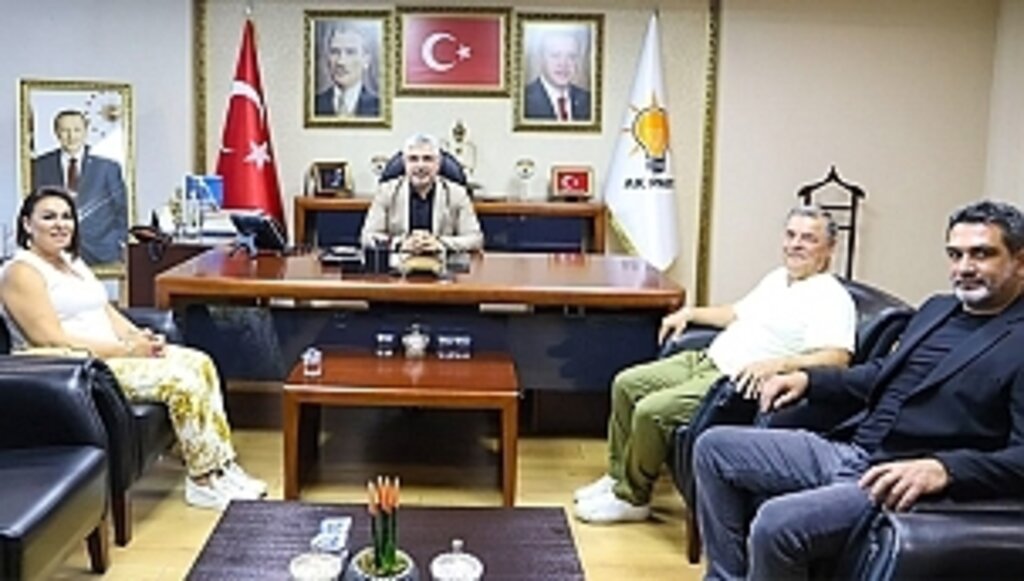 Samsunspor Kulübünden Ak Parti'ye Ziyaret