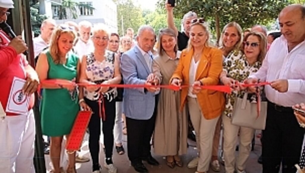 Sanat Çarşısı Sanatseverlere Kapısını Açtı