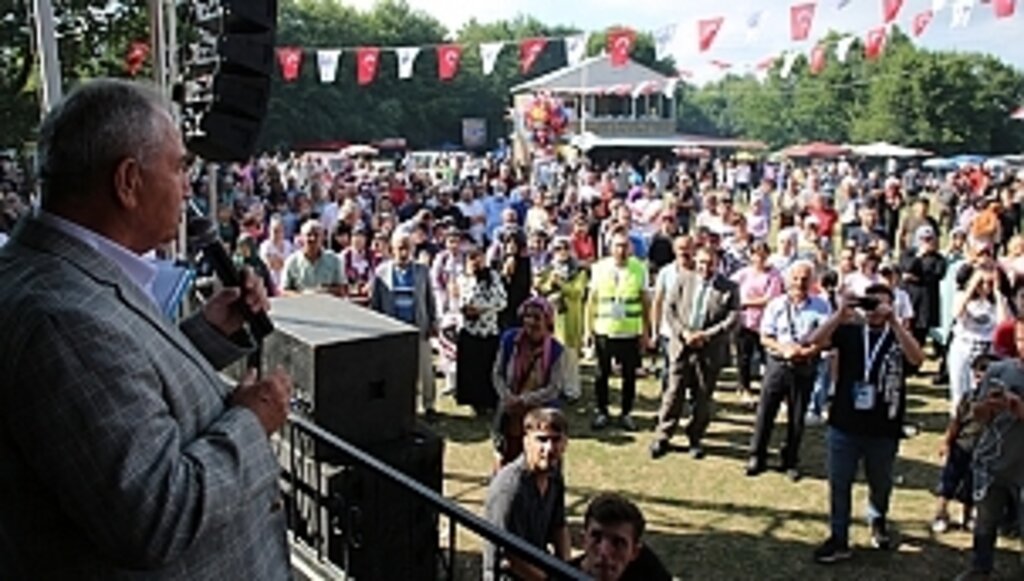 Şenlikler Kültürel Zenginliğimizin Buluşma Adresidir