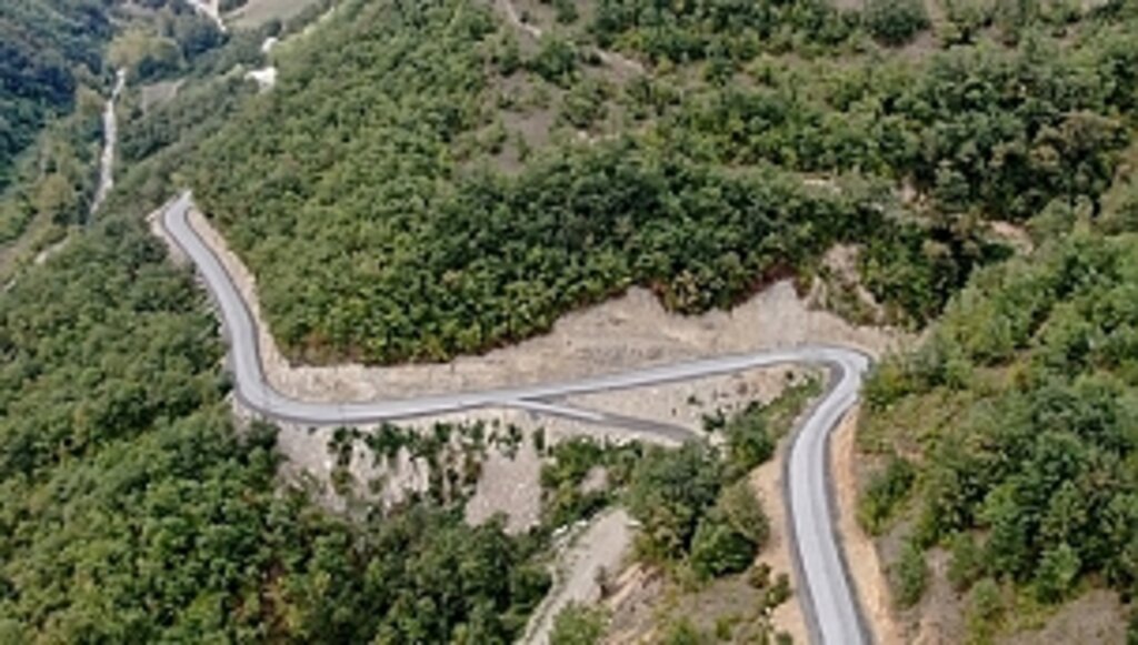 Bu Yollar Bizi Vatandaşımızın Kalbine Ulaştırıyor