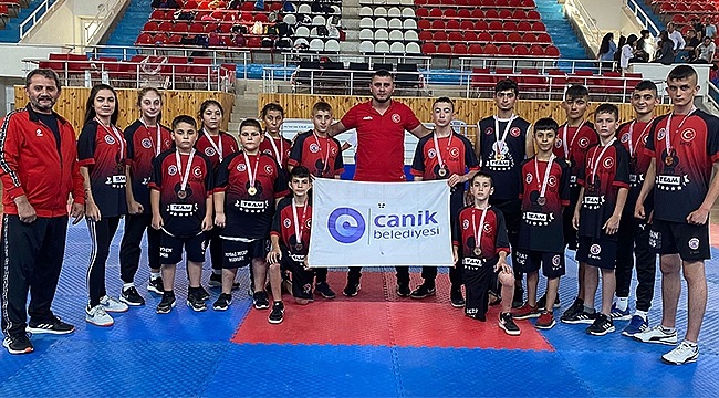 Canik Belediyespor Şampiyonaya Damga Vurdu