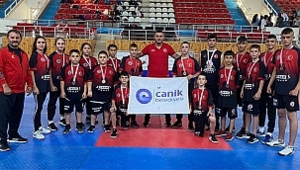 Canik Belediyespor Şampiyonaya Damga Vurdu