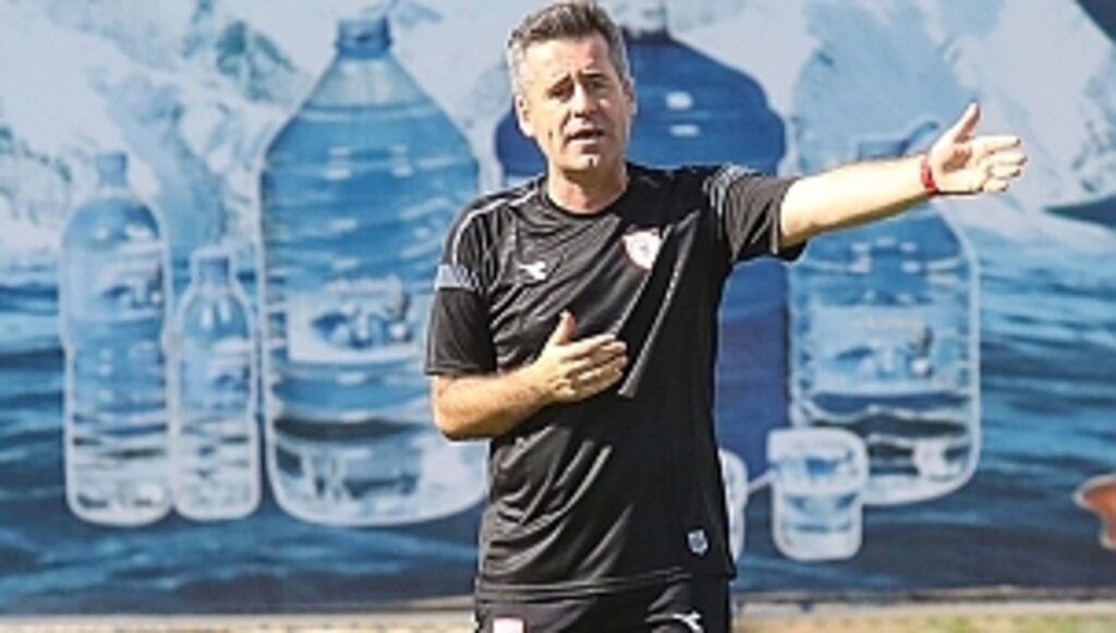 Hücum ve Savunma İkisi Birlikte Yapılmalı