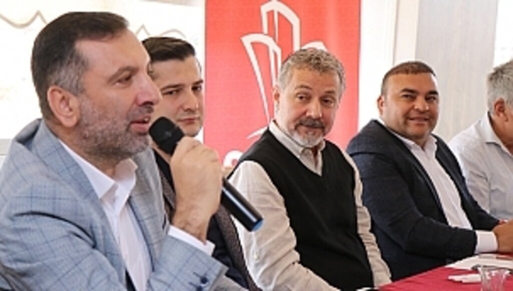 Kavak Müteahhitleri Bekliyor…