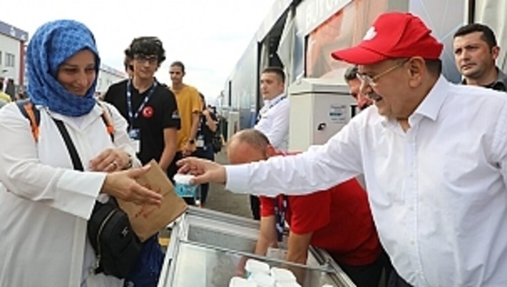 Mutluyuz ve Gururluyuz