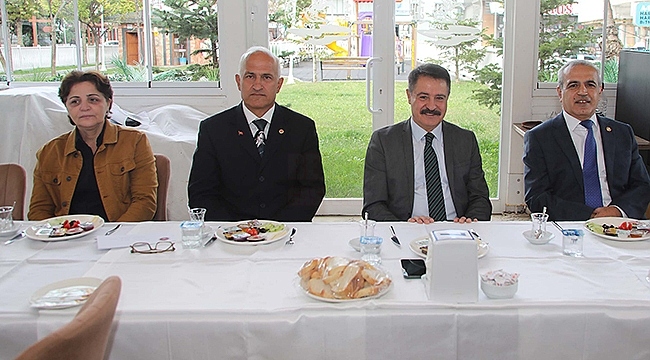 Burası Sizin Eviniz