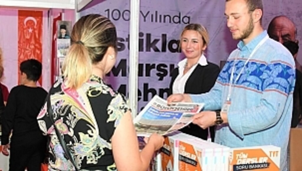 Büyükşehir standına yoğun ilgi