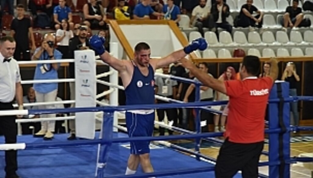 OMÜ'lü Berat Acar Dünya Şampiyonu