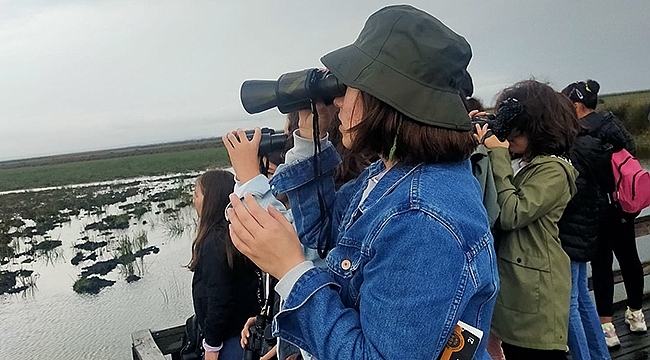 OMÜ'lü Öğrenciler, Dünya Göçmen Kuşlar Günü'nü Kutladı