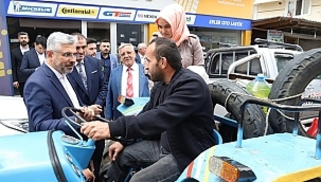 Toplumun Her Kesimiyle Beraberiz