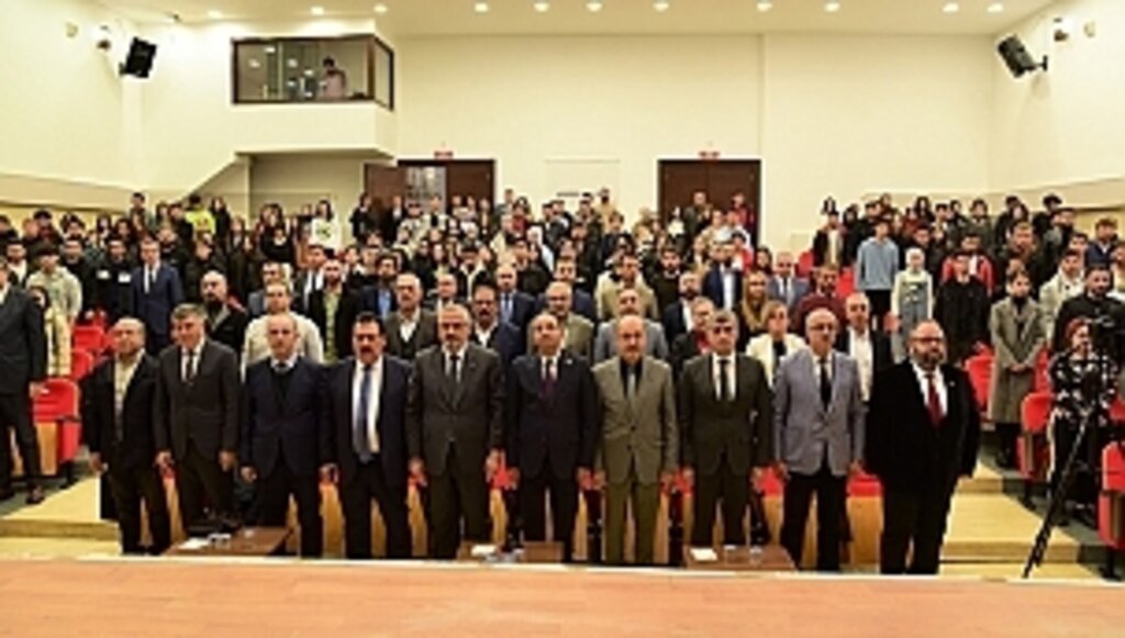 2022 – 2023 Akademik Yılı Gümüşhane Üniversitesi Rektörü'nün Açılış Dersiyle Başladı