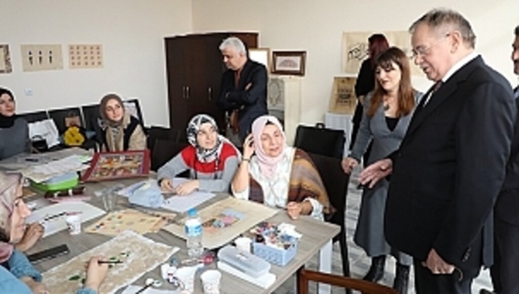 Başkan Demir'den 'Öğretmenler Günü' Ziyareti