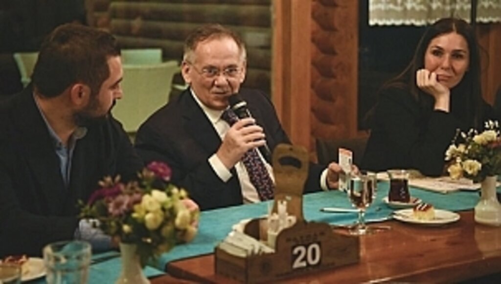 Büyük ve Güçlü Türkiye'yi Siz Omuzlayacaksınız