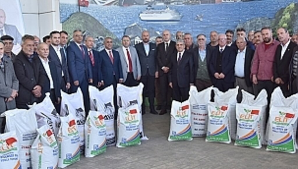 Çiftçilere Buğday, Yonca ve Reygras Tohumu Dağıtıldı