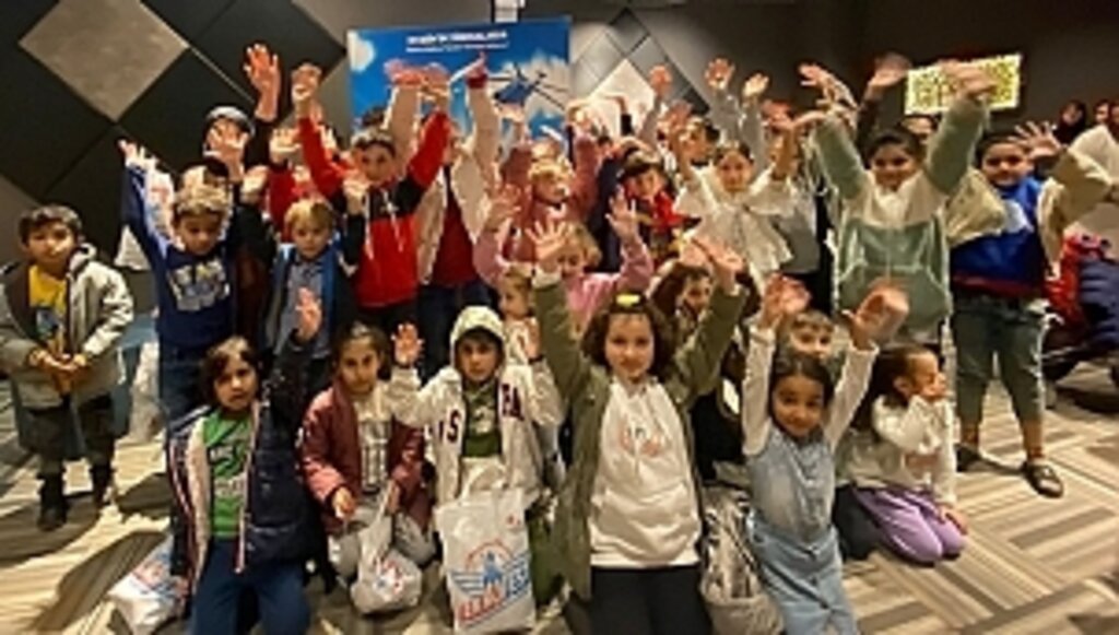 Hayatlarında İlk Kez Sinemaya Gittiler