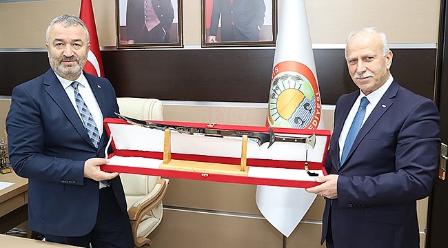 MHP Samsun İl Başkanı Karapıçak'tan Başkan Topaloğlu'na Ziyaret.