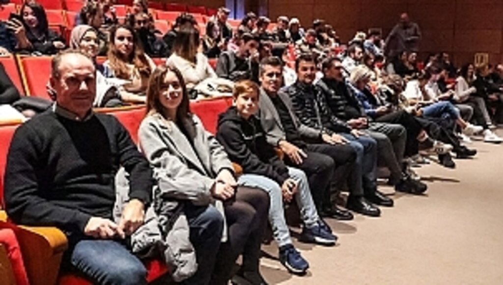 Samsunspor, 'Baş Belası' Oyununu İzledi