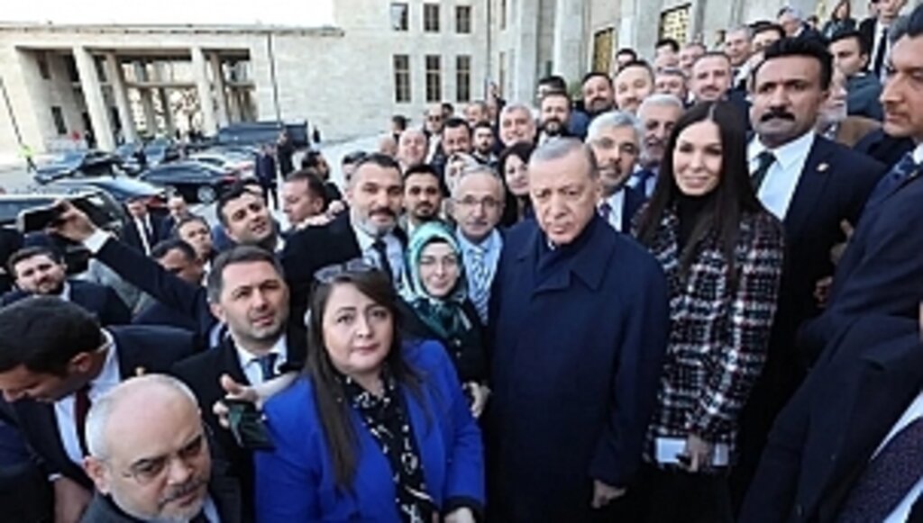 Ak Teşkilatlardan Ankara Çıkarması