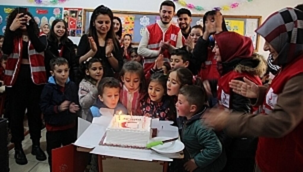 Genç Kızılay'ın "Köy Okulları Şenleniyor" Projesi Devam Ediyor!...