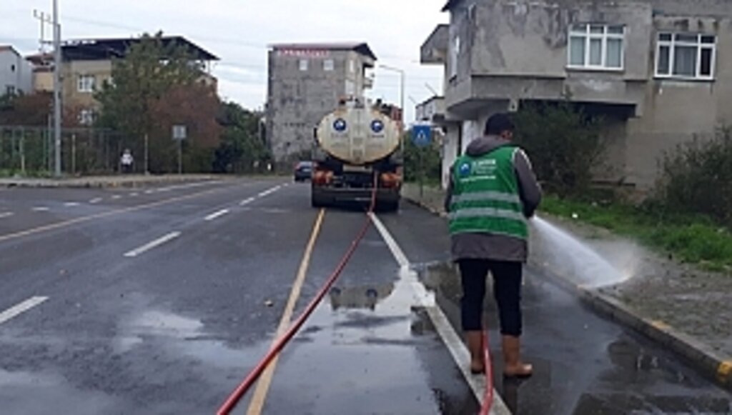 İlçemizin Her Noktasını Kapsamlı Bir Şekilde Temizliyoruz